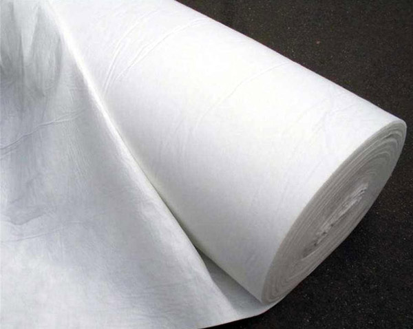 复合土工膜有良好的垂直透水功能