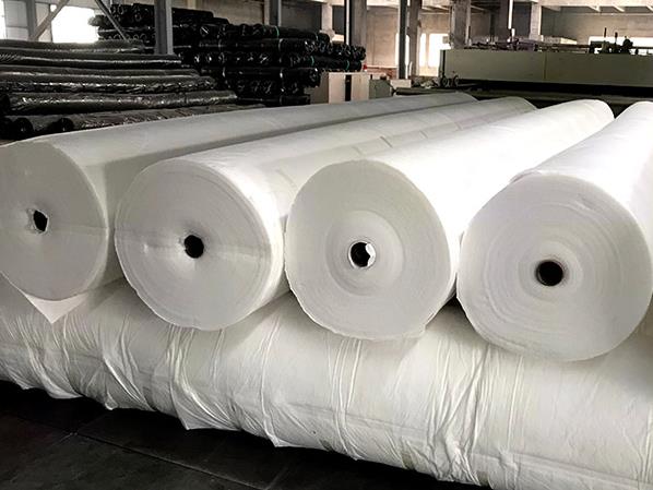 防水土工布的搭接要求